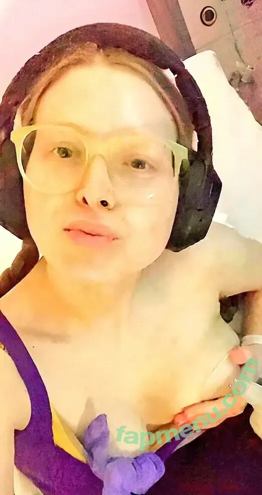 Jessie Cave nude photo #0040 (jessiecave)