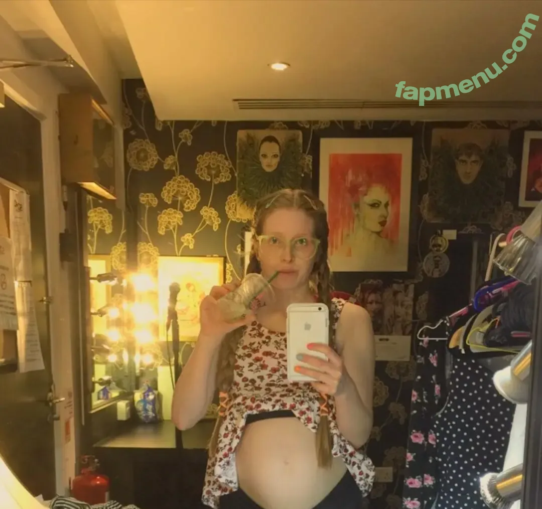 Jessie Cave nude photo #0052 (jessiecave)
