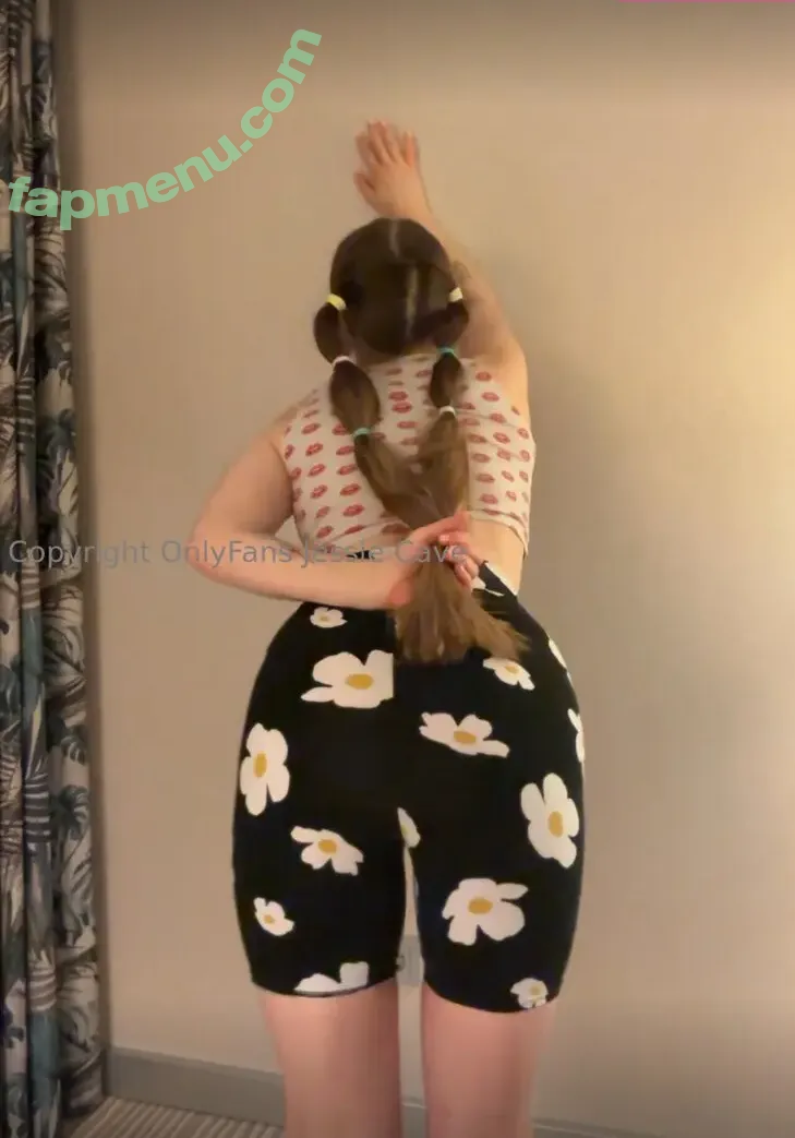 Jessie Cave nude photo #0058 (jessiecave)