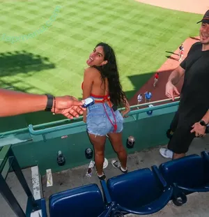 Jessie Reyez / jessie.reyes21 / jessiereyez nude photo #0087