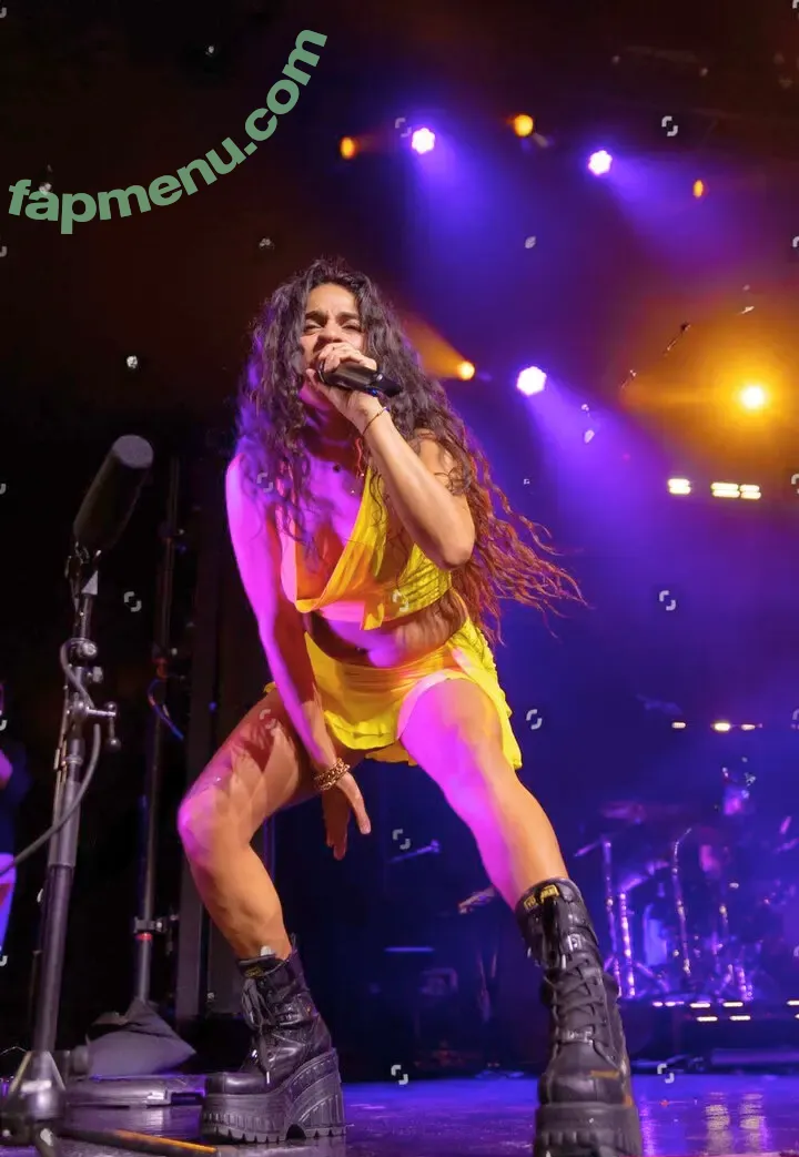 Jessie Reyez nude photo #0068 (jessie.reyes21 / jessiereyez)