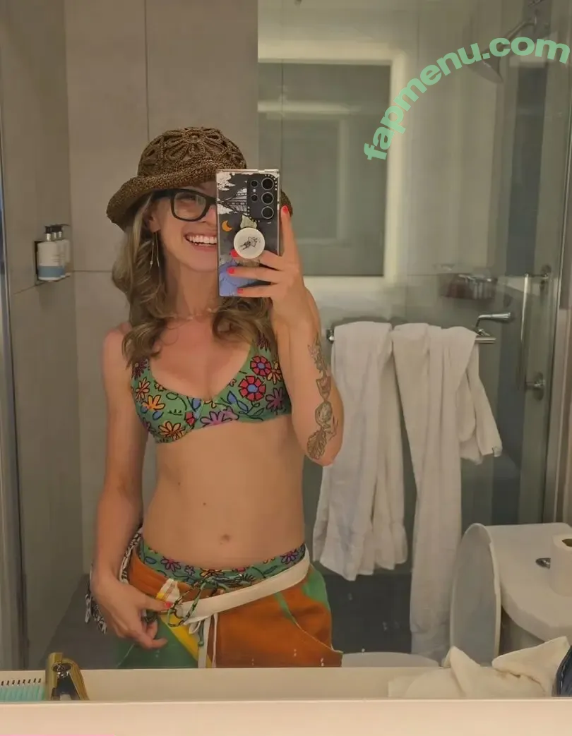 jesssaland nude photo #0002 (jesssaland)