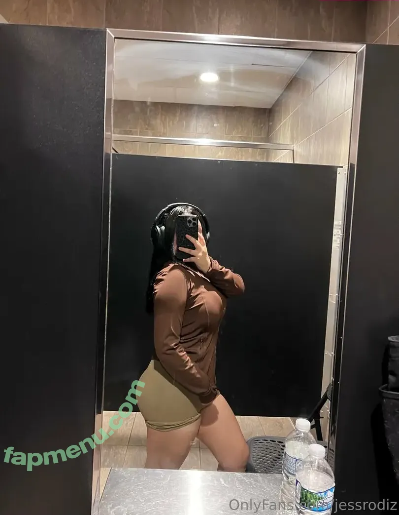 jesstcrodriguez nude photo #0034 (jessrodiz)