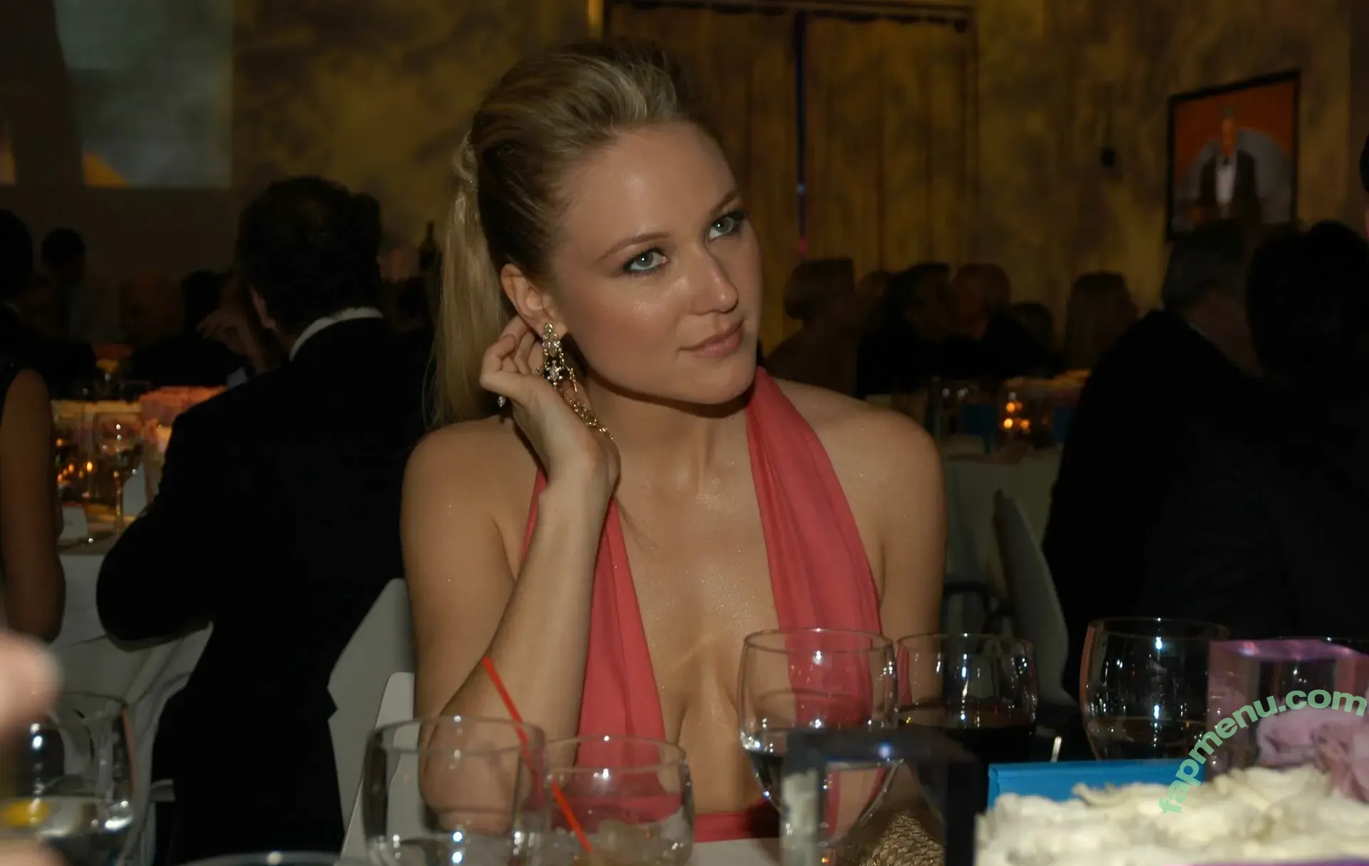 Jewel Kilcher nude photo #0010 (Jewel)
