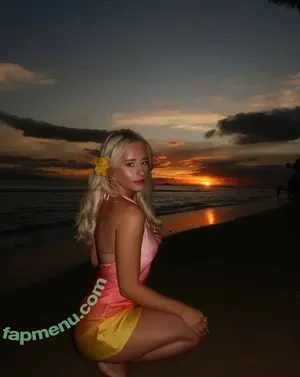 Jezelle Catherine / jezellecatherine nude photo #0001