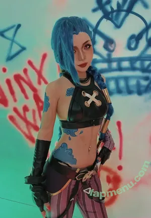 Jinx Cosplay Arcane / LeagueLegends / jinxedyumeria nude photo #0051