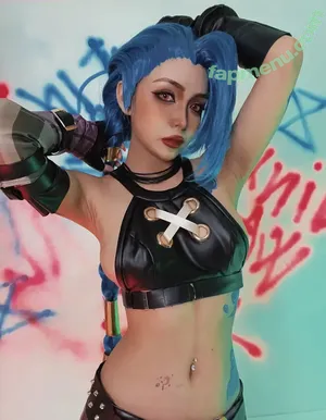 Jinx Cosplay Arcane / LeagueLegends / jinxedyumeria nude photo #0055