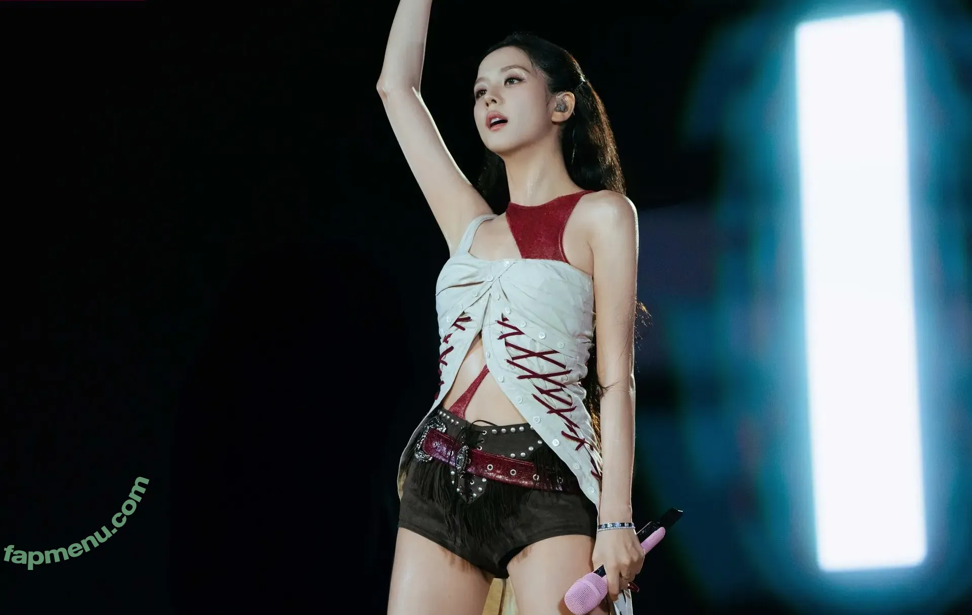 Jisoo nude photo #1531 (BLACKPINK / qenshizu / sooyaaa__)