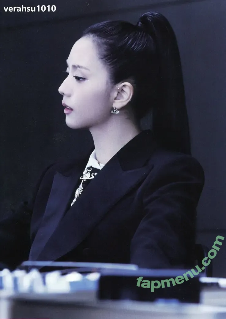 Jisoo nude photo #1540 (BLACKPINK / qenshizu / sooyaaa__)