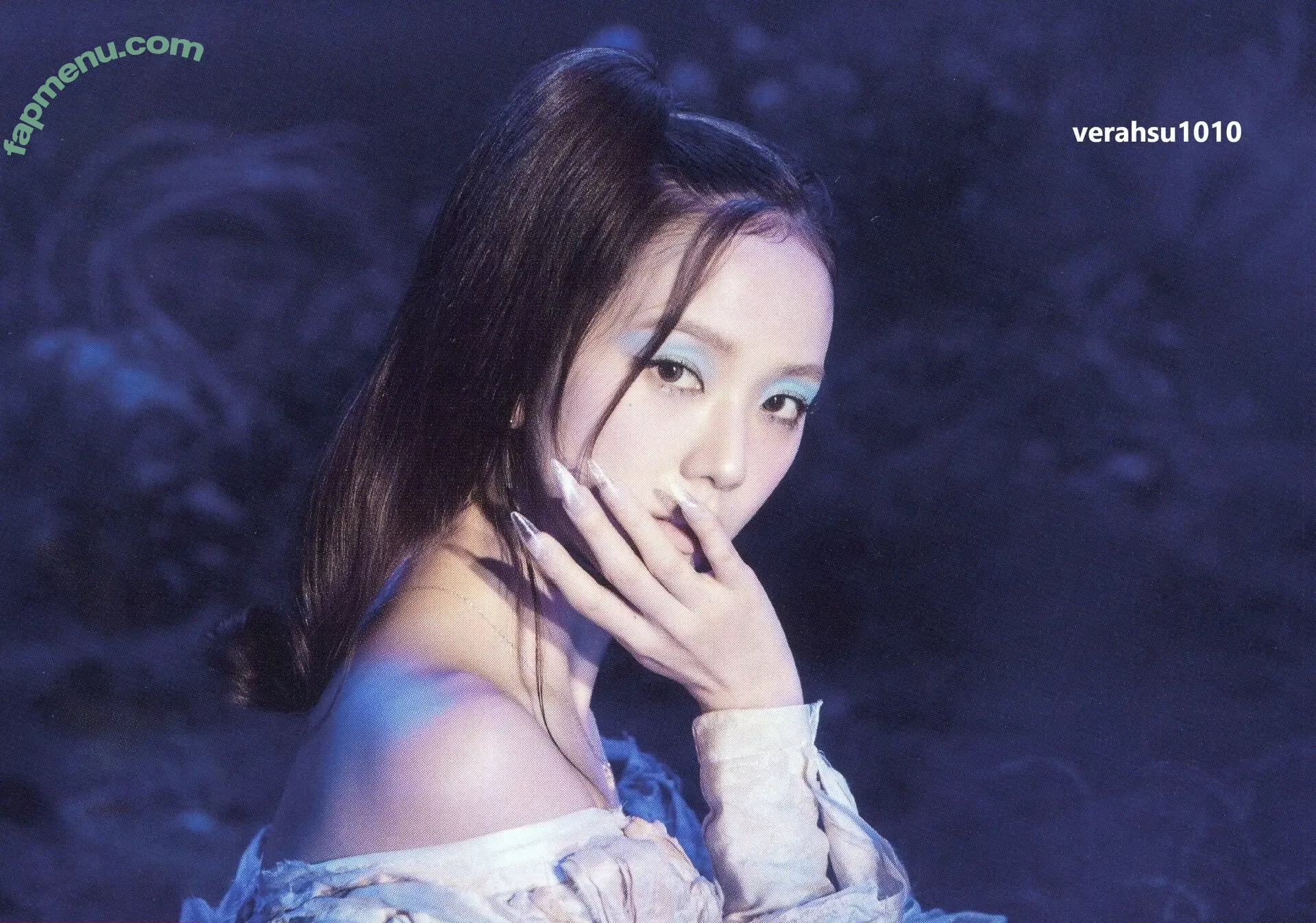 Jisoo nude photo #1550 (BLACKPINK / qenshizu / sooyaaa__)