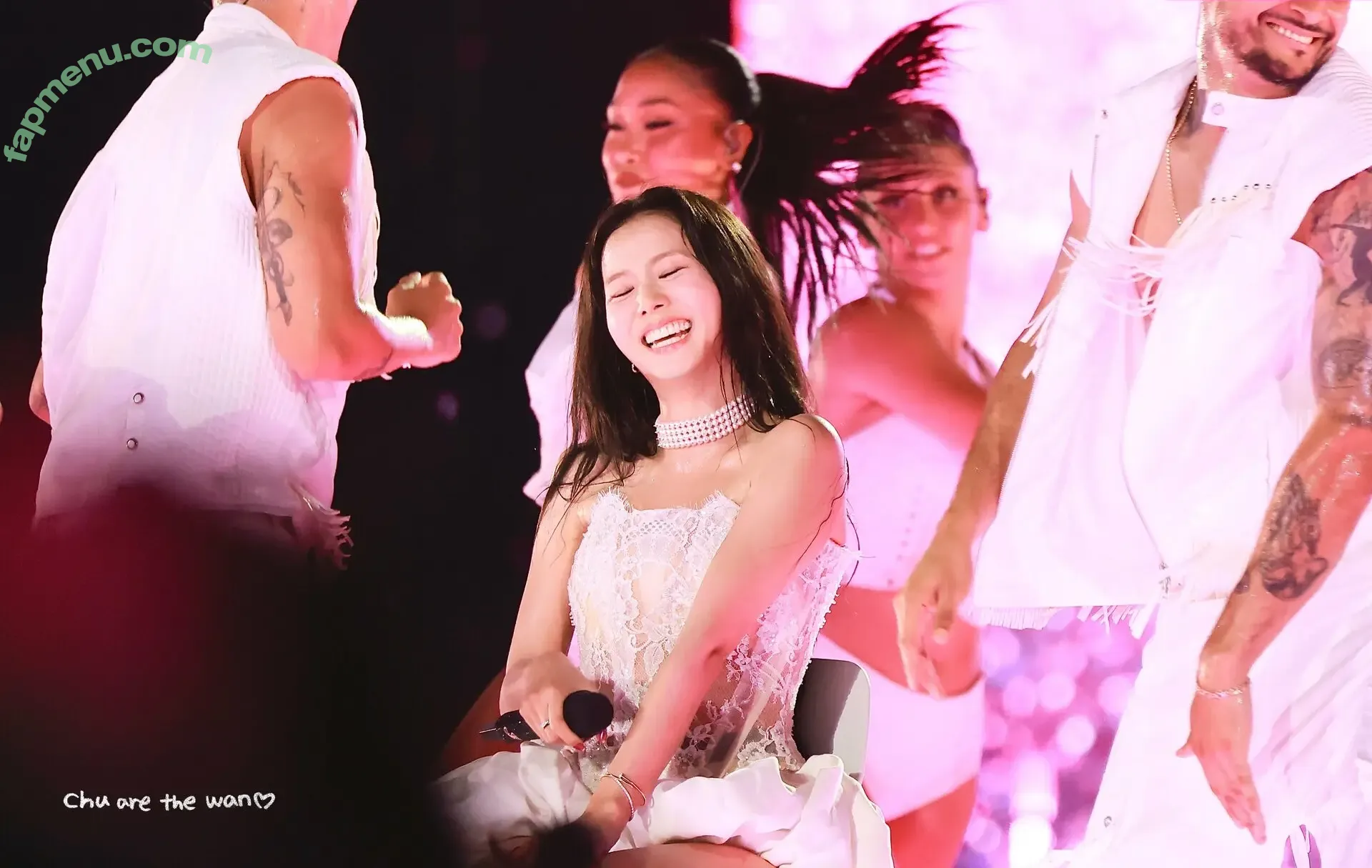 Jisoo nude photo #1575 (BLACKPINK / qenshizu / sooyaaa__)