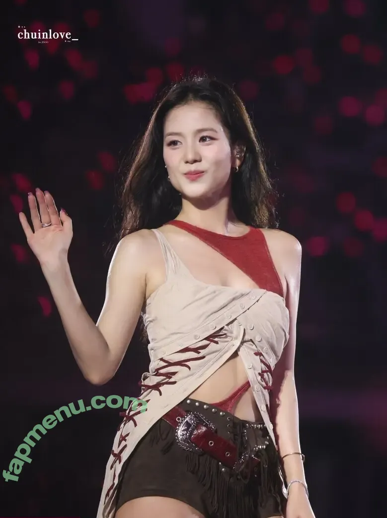 Jisoo nude photo #1594 (BLACKPINK / qenshizu / sooyaaa__)