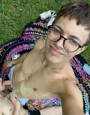  nude photo #0008