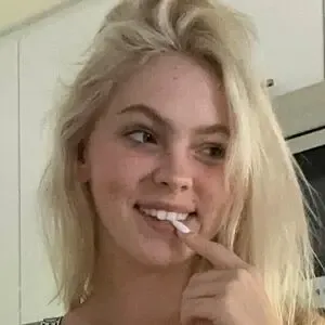 JJones / blondiebaby_xo / jordynjones nude photo #0042