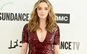 Jodie Comer / jodiemcomer nude photo #0516