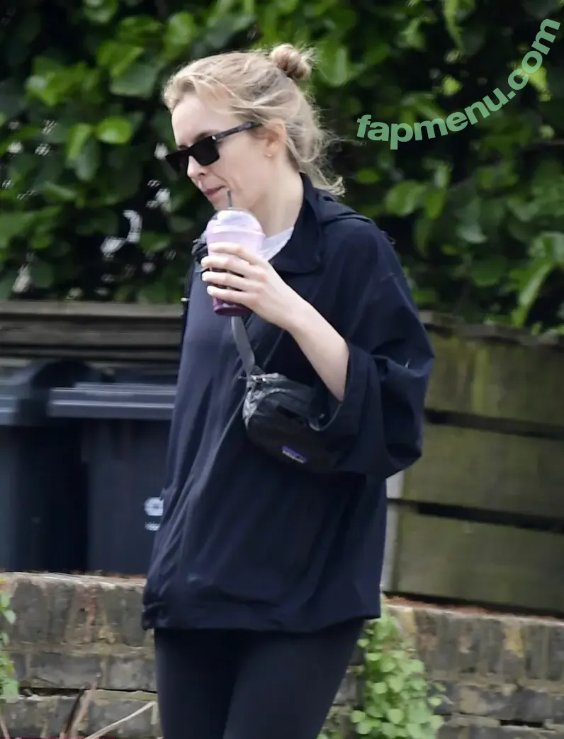 Jodie Comer nude photo #0215 (jodiemcomer)