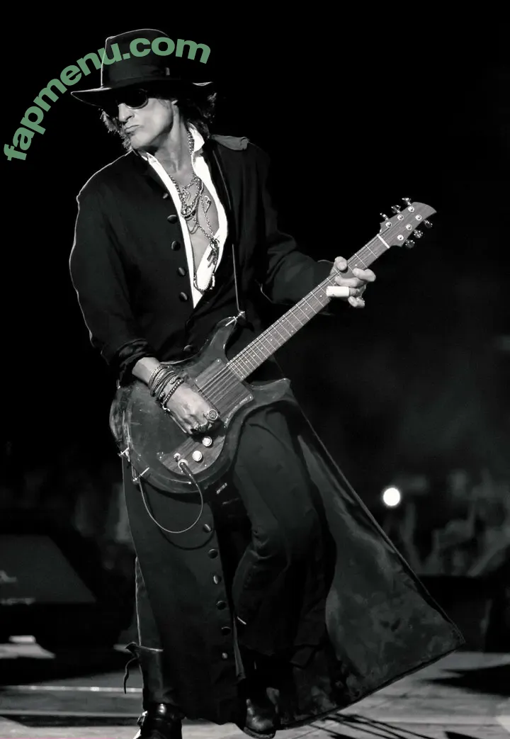 Joe Perry nude photo #0011 (Joe Perry)