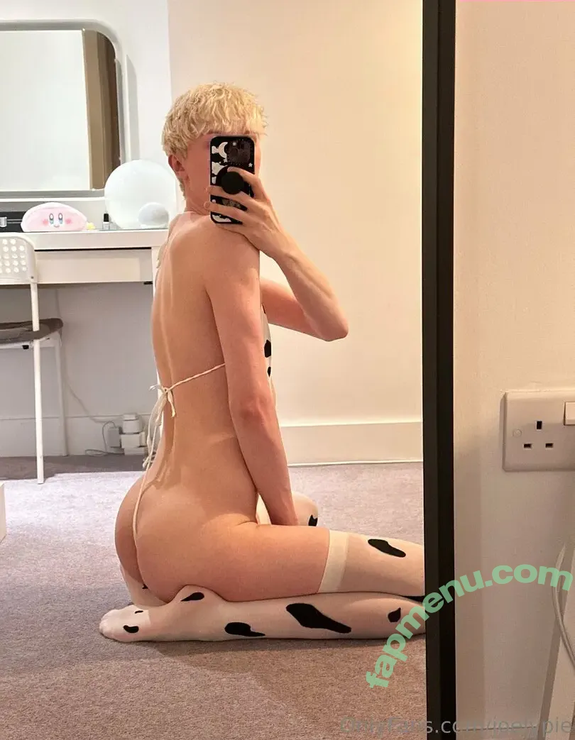 joelypie nude photo #0002 (joely.pie)