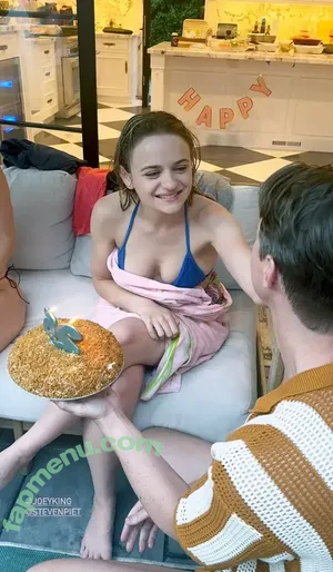 Joey King / iam_jaygarcia / joeyking nude photo #0003