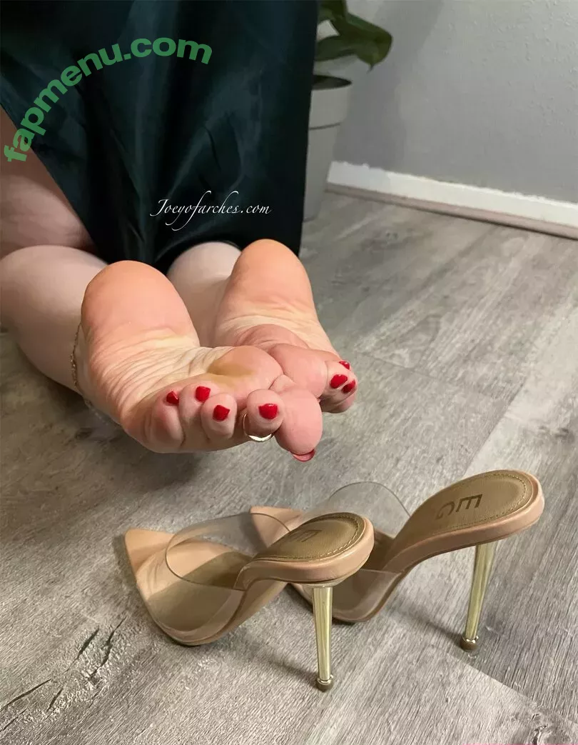 JoeyofArches nude photo #0009 (joeyscotcurves)