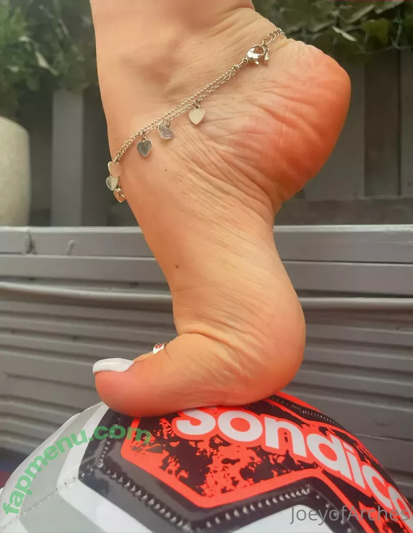 JoeyofArches nude photo #0067 (joeyscotcurves)