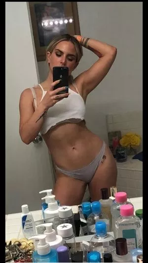 Jojo Levesque / iamjojo nude photo #0029
