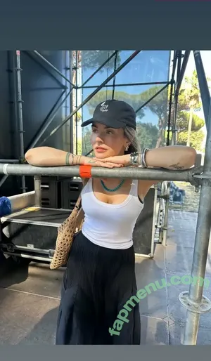 Jojo Levesque / iamjojo nude photo #0775