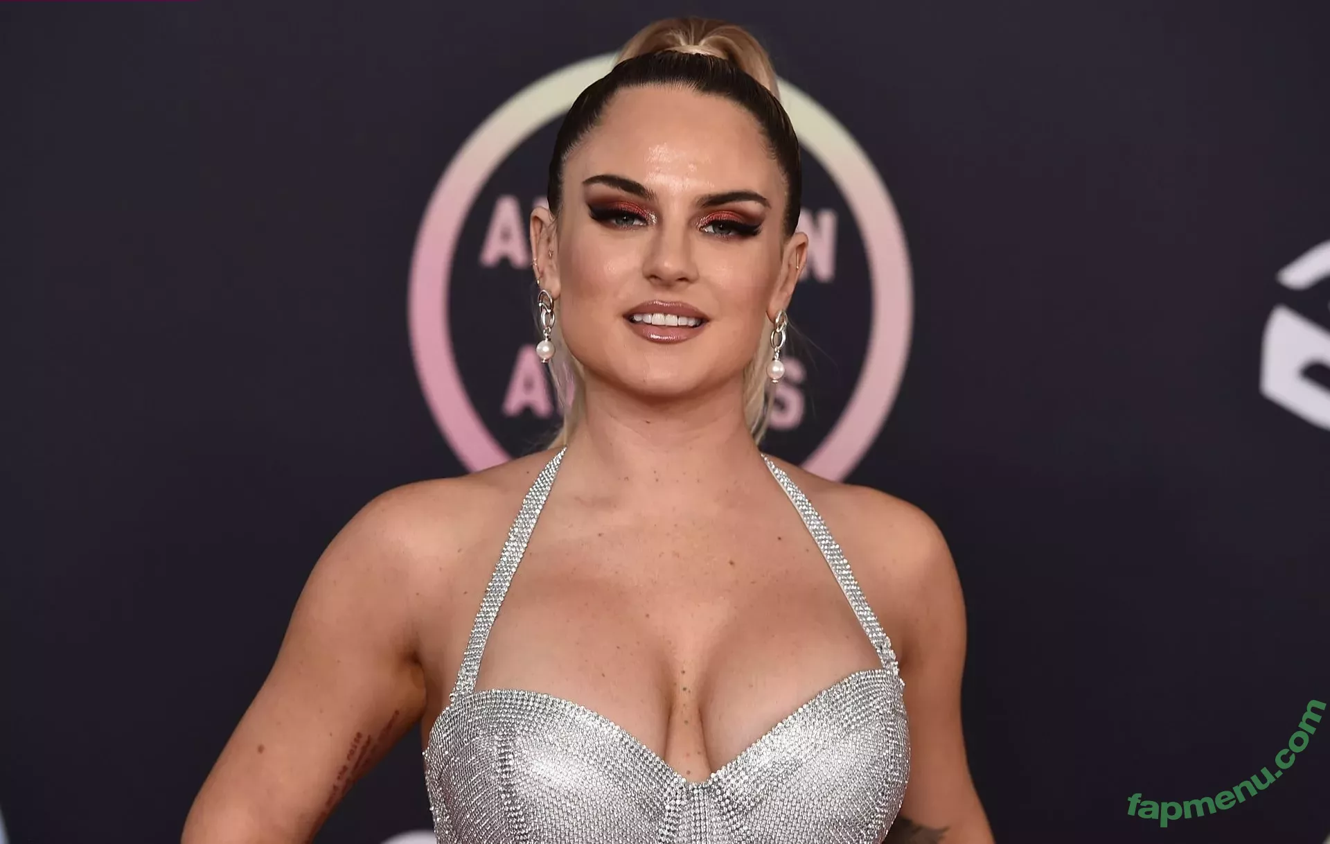 Jojo Levesque nude photo #0061 (iamjojo)