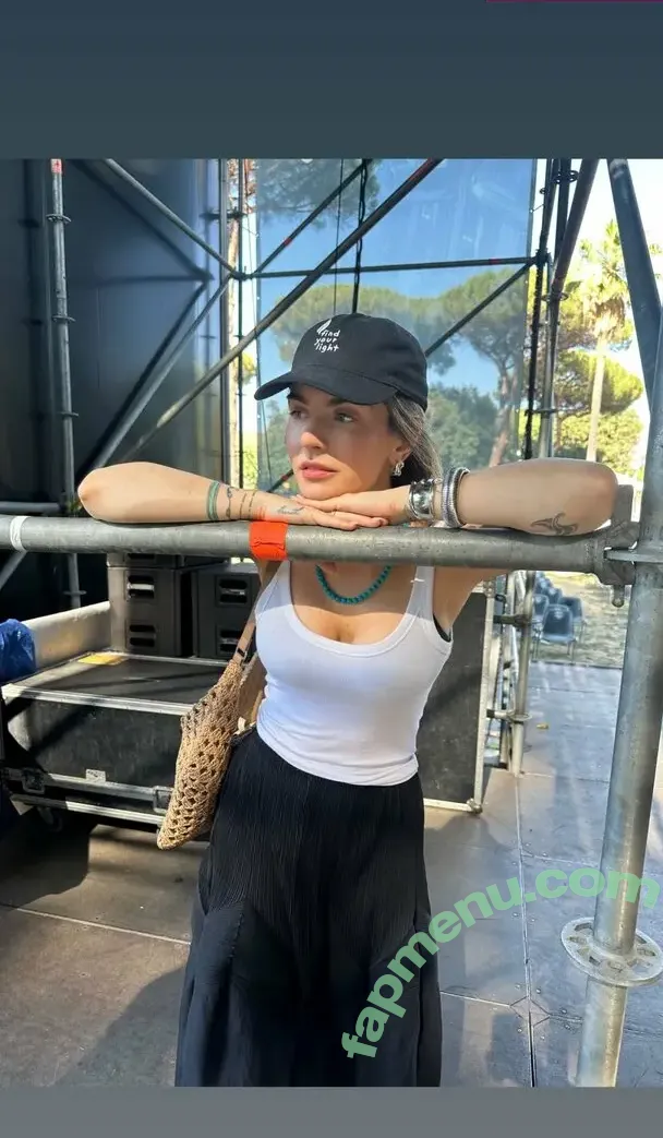 Jojo Levesque nude photo #0775 (iamjojo)