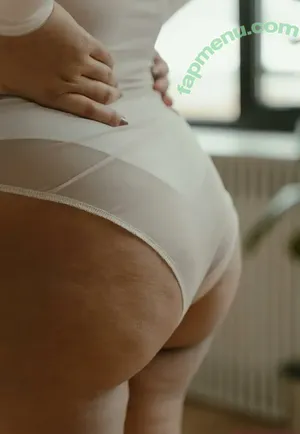 nude photo #0005