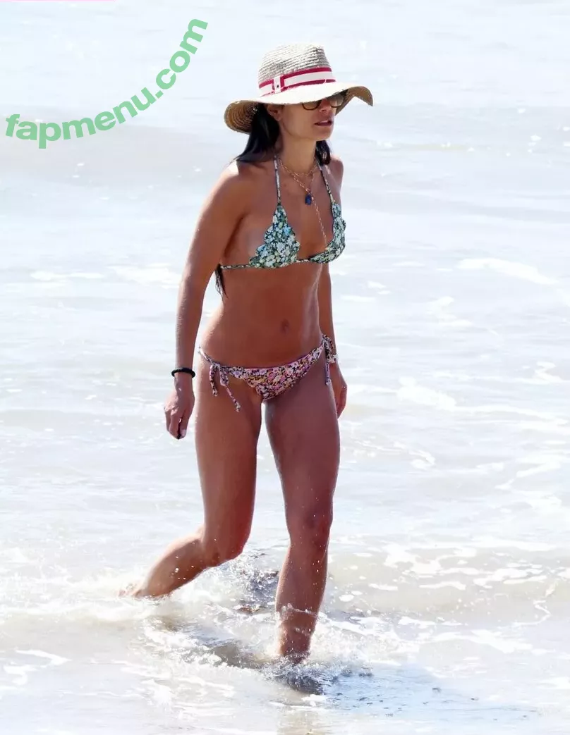 Jordana Brewster nude photo #0054 (JordanaBrewster)