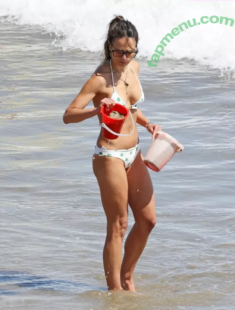 Jordana Brewster nude photo #0125 (JordanaBrewster)