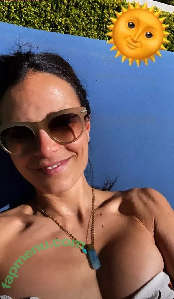 Jordana Brewster nude photo #0484 (JordanaBrewster)