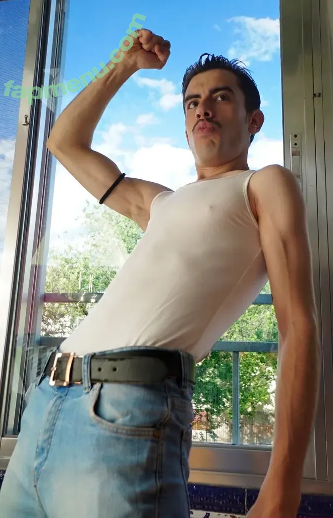 Jordi Enp nude photo #0005 (Jordi Enp)