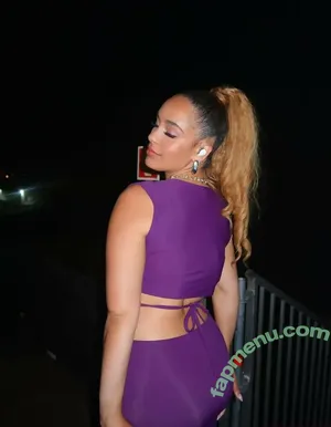 Jorja Smith / itstaaayy / jorjasmith_ nude photo #0130