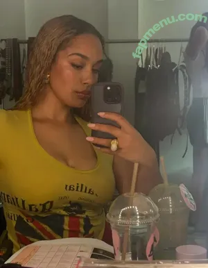 Jorja Smith / itstaaayy / jorjasmith_ nude photo #0140