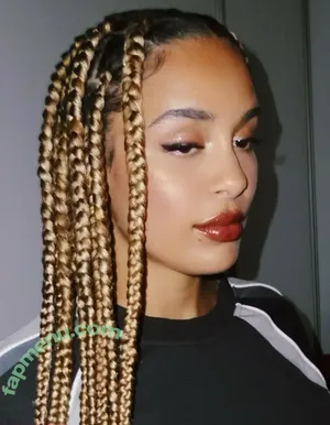 Jorja Smith / itstaaayy / jorjasmith_ nude photo #0142