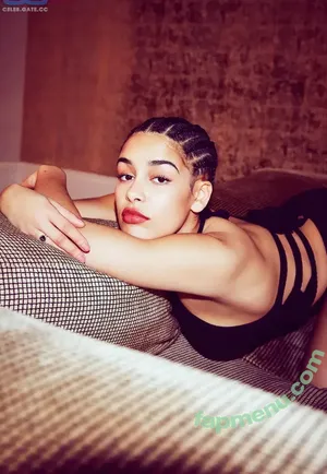 Jorja Smith / jorjasmith_ nude photo #0163