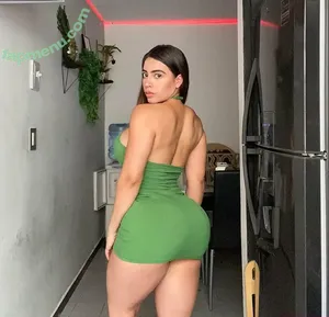  nude photo #0004