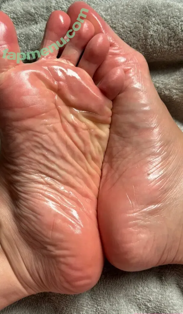 joyfullfeet nude photo #0008 (joy.fullfeet)