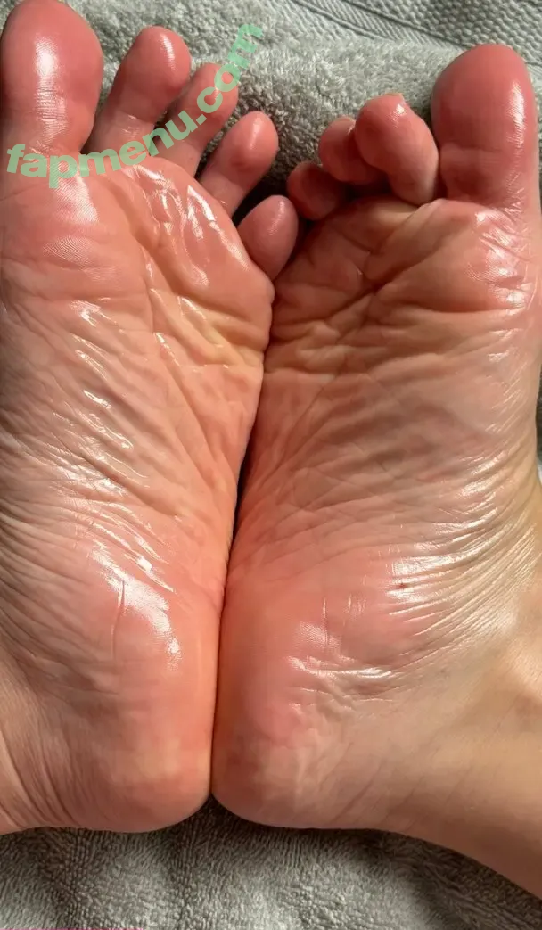 joyfullfeet nude photo #0031 (joy.fullfeet)
