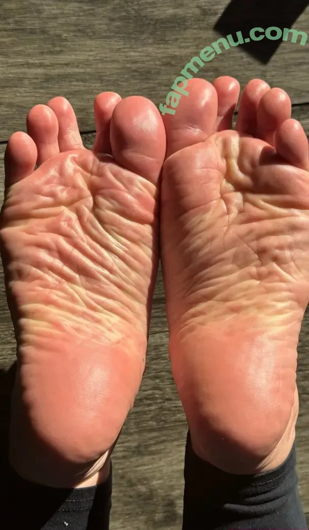 joyfullfeet nude photo #0036 (joy.fullfeet)