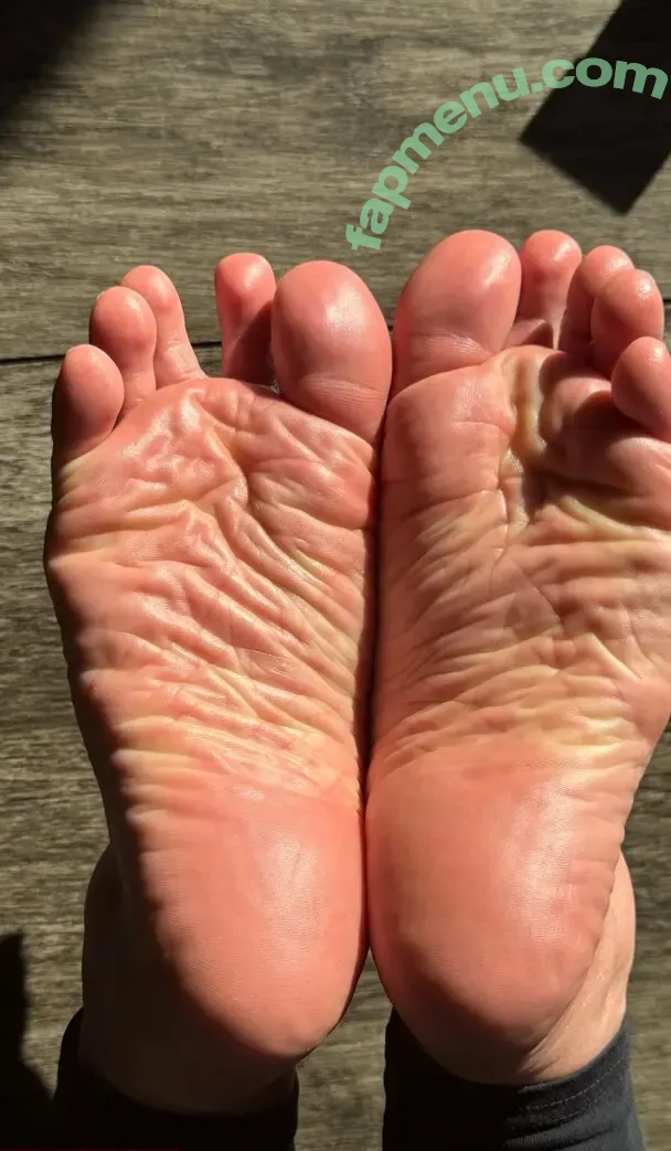 joyfullfeet nude photo #0038 (joy.fullfeet)