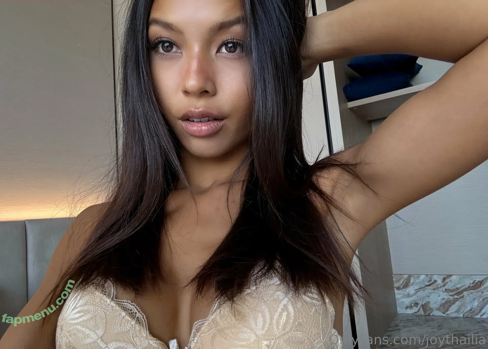joythailia nude photo #0004 (joythailia)
