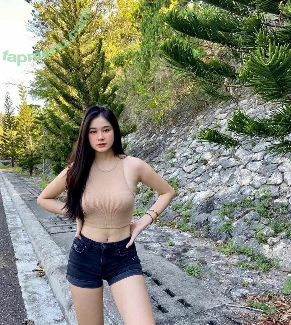 jozellebondz_ nude photo #0005 (Jozelle Ricarte Bondesto)