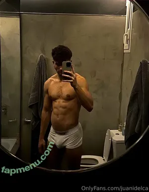  nude photo #0008