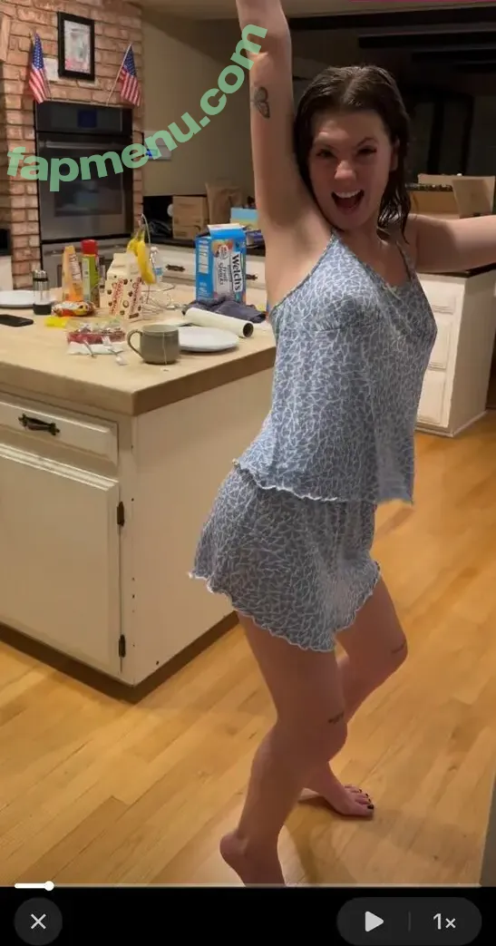 Juicybooty3000 nude photo #0010 (Sara Schmidlapp / juicybooty3.000)