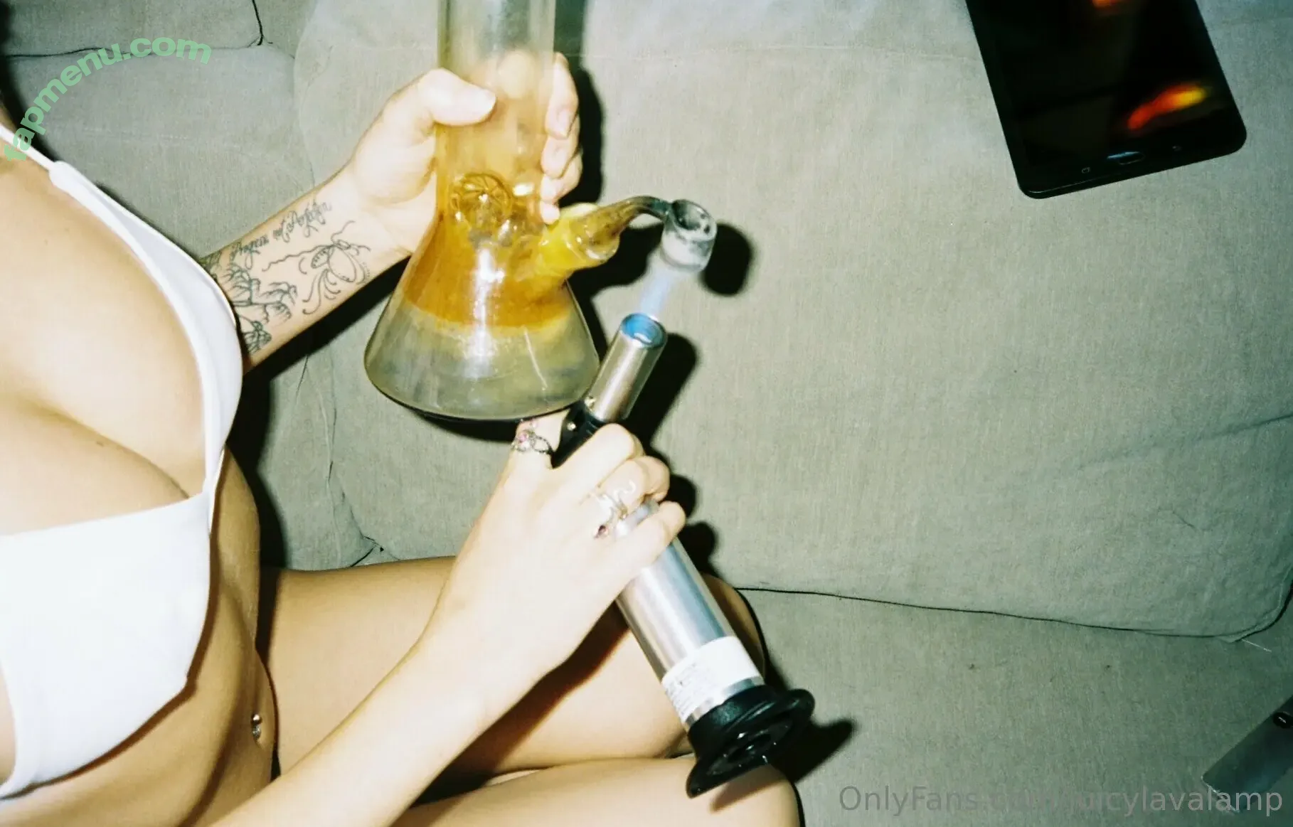 juicylavalamp nude photo #0002 (juicylavalamp)