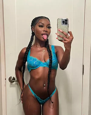 juiicyyyfruit / juicy_the_body nude photo #0007