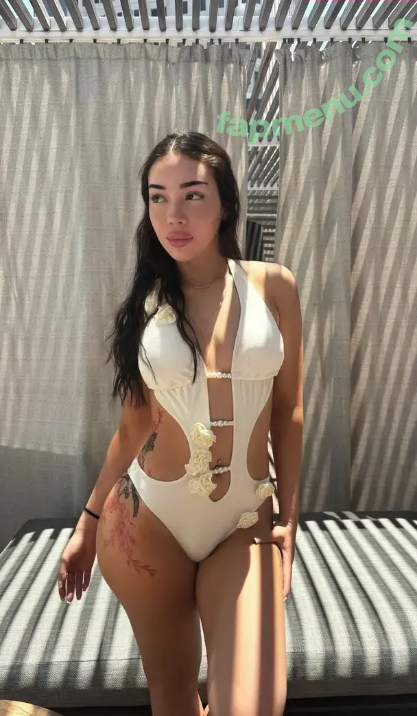 julbellaa nude photo #0003 (julbellaa)